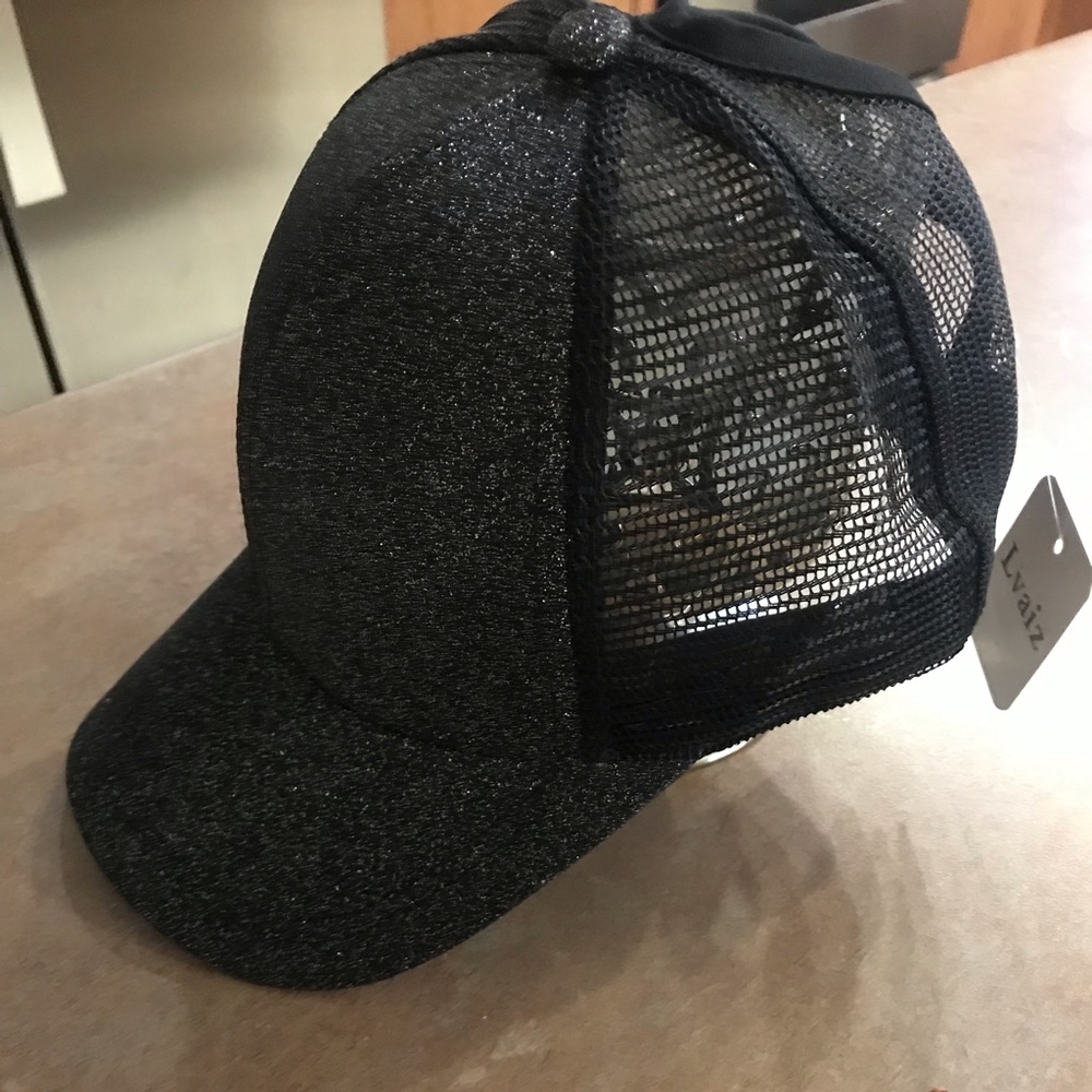 Women ponytail hat